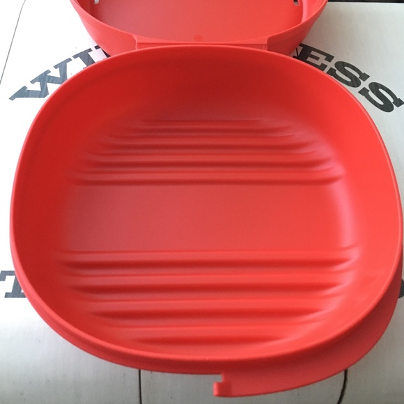 Tim Hortons reusable container - Picture 4 of 5